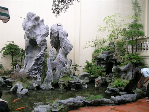 Thiết kế, thi c&ocirc;ng H&ograve;n Non Bộ s&acirc;n vườn tại TP Vinh Nghệ An