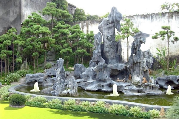 Thiết kế, thi c&ocirc;ng H&ograve;n Non Bộ s&acirc;n vườn tại TP Vinh Nghệ An